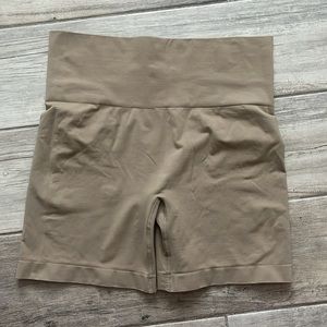 Skims Soft Smoothing Shorts- Size L